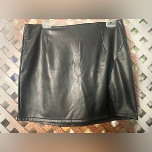 Rewash Black Faux Leather Mini Skirt size large